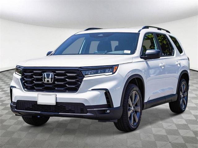 new 2025 Honda Pilot car, priced at $39,475