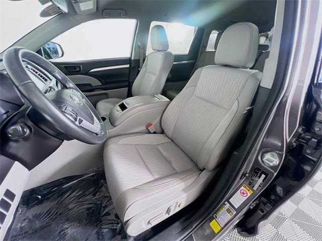 used 2018 Toyota Highlander car, priced at $21,591