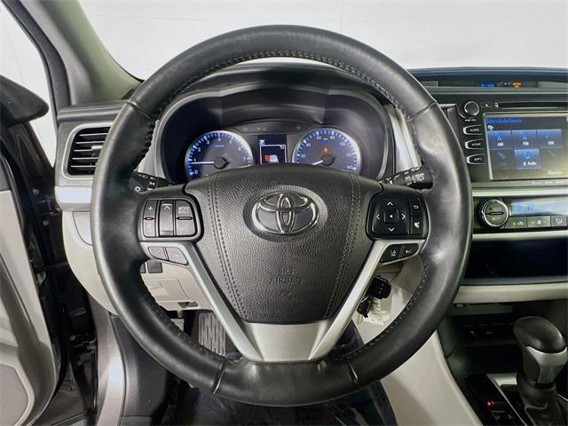 used 2018 Toyota Highlander car, priced at $21,591