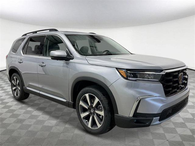 new 2025 Honda Pilot car, priced at $50,539