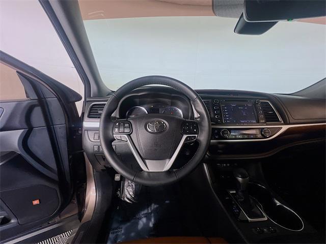 used 2018 Toyota Highlander car, priced at $25,350