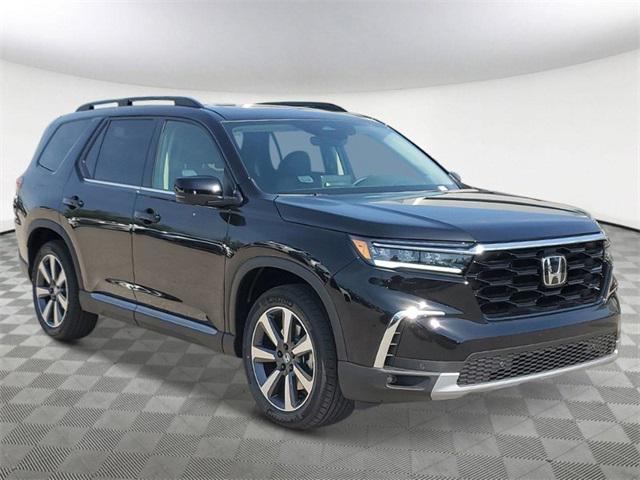 new 2025 Honda Pilot car, priced at $45,532