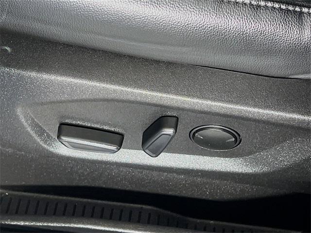 used 2024 Ford Edge car, priced at $30,417