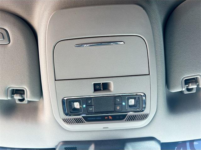 used 2021 Ford F-150 car, priced at $40,450