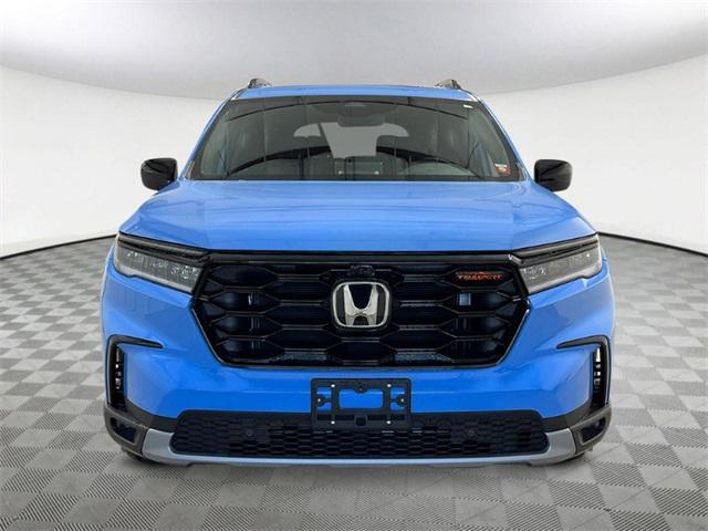 new 2025 Honda Pilot car, priced at $48,607