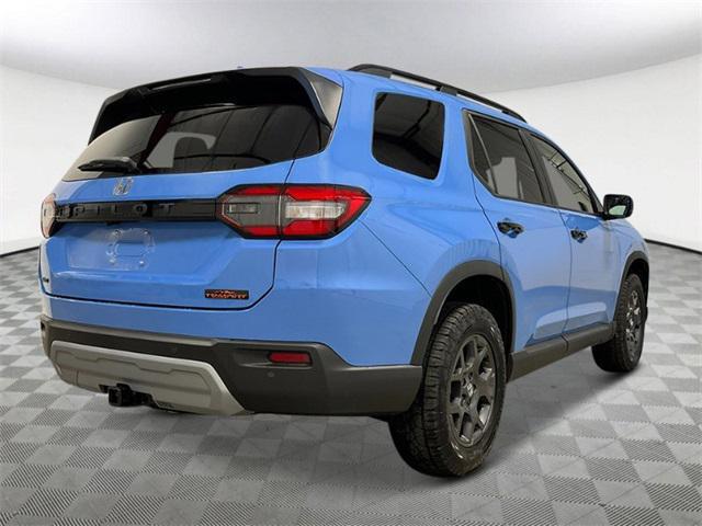 new 2025 Honda Pilot car, priced at $48,607