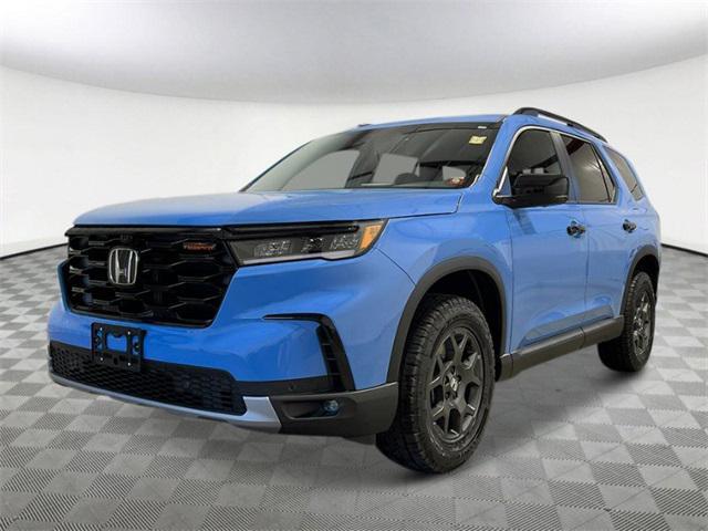 new 2025 Honda Pilot car, priced at $48,607