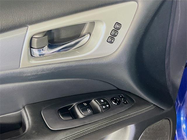 used 2020 Nissan Pathfinder car, priced at $15,084