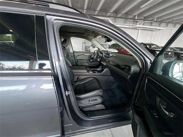 used 2023 Honda Pilot car, priced at $43,840