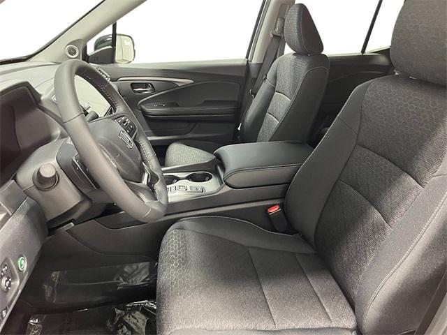 new 2025 Honda Ridgeline car, priced at $40,427