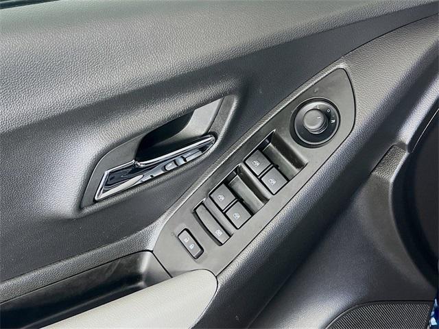 used 2022 Chevrolet Trax car, priced at $17,056