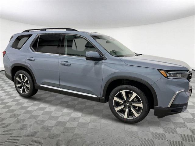 new 2025 Honda Pilot car, priced at $48,593