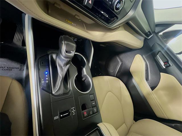 used 2023 Toyota Highlander car, priced at $35,408