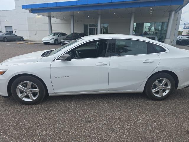 used 2023 Chevrolet Malibu car, priced at $21,039