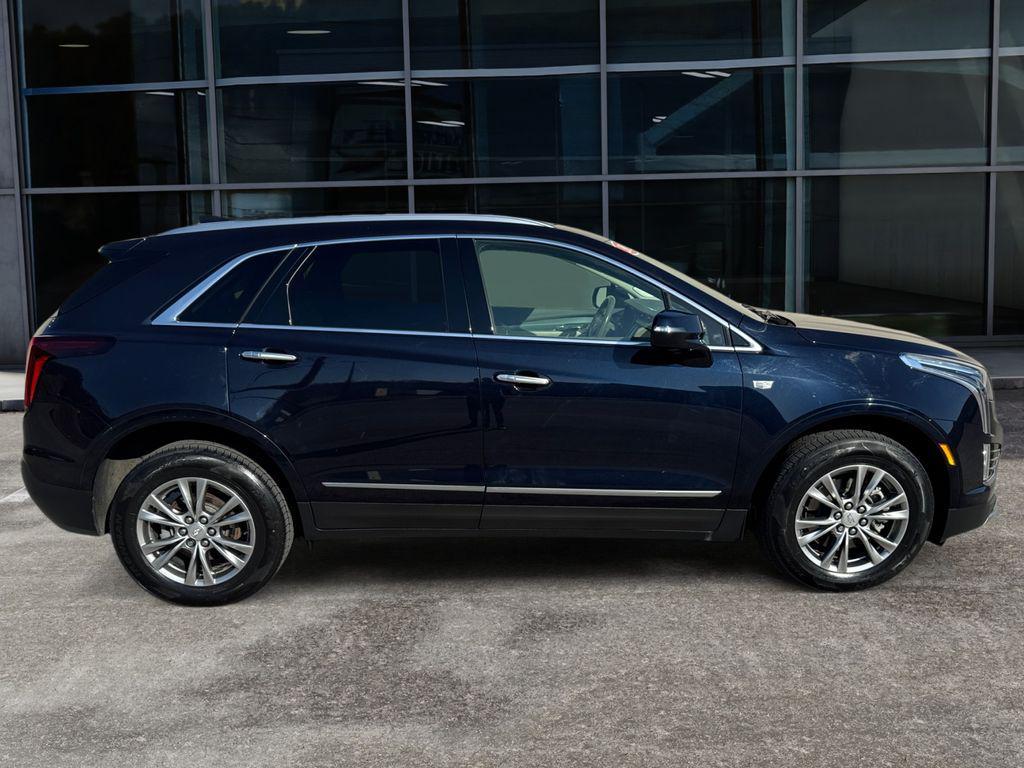 used 2022 Cadillac XT5 car, priced at $23,856