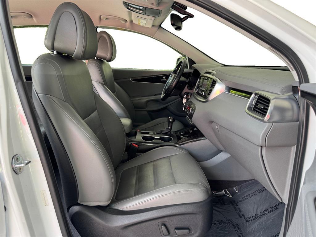 used 2016 Kia Sorento car, priced at $11,859