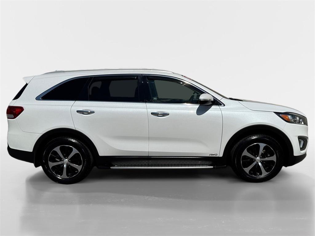 used 2016 Kia Sorento car, priced at $11,675