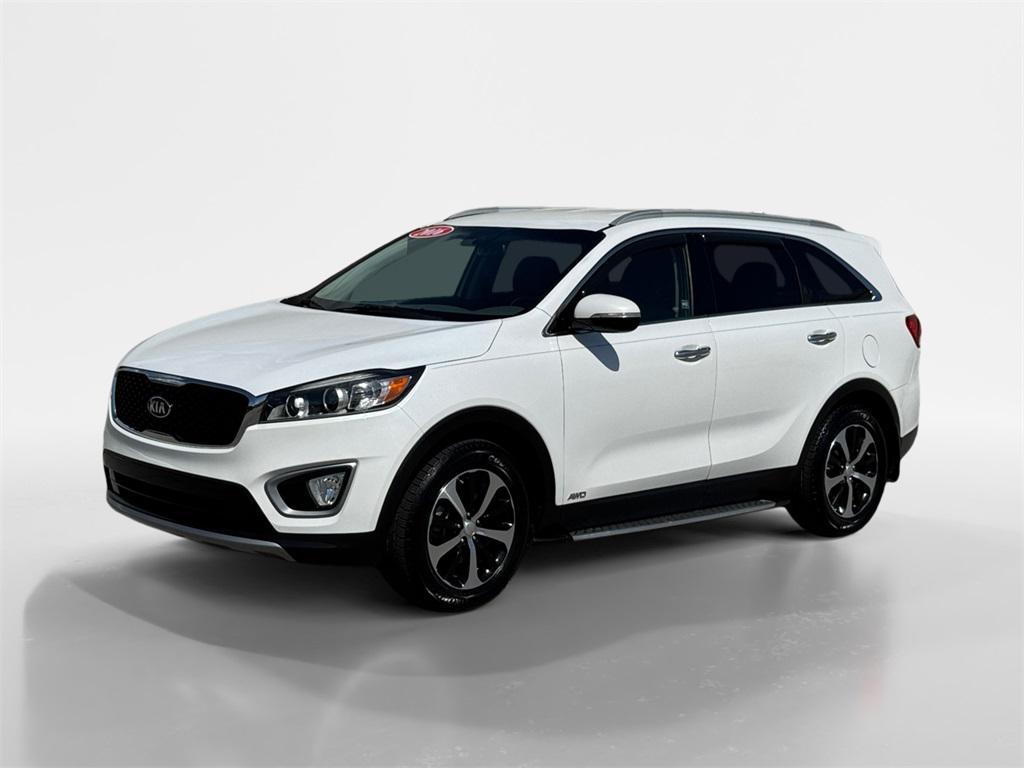 used 2016 Kia Sorento car, priced at $11,675