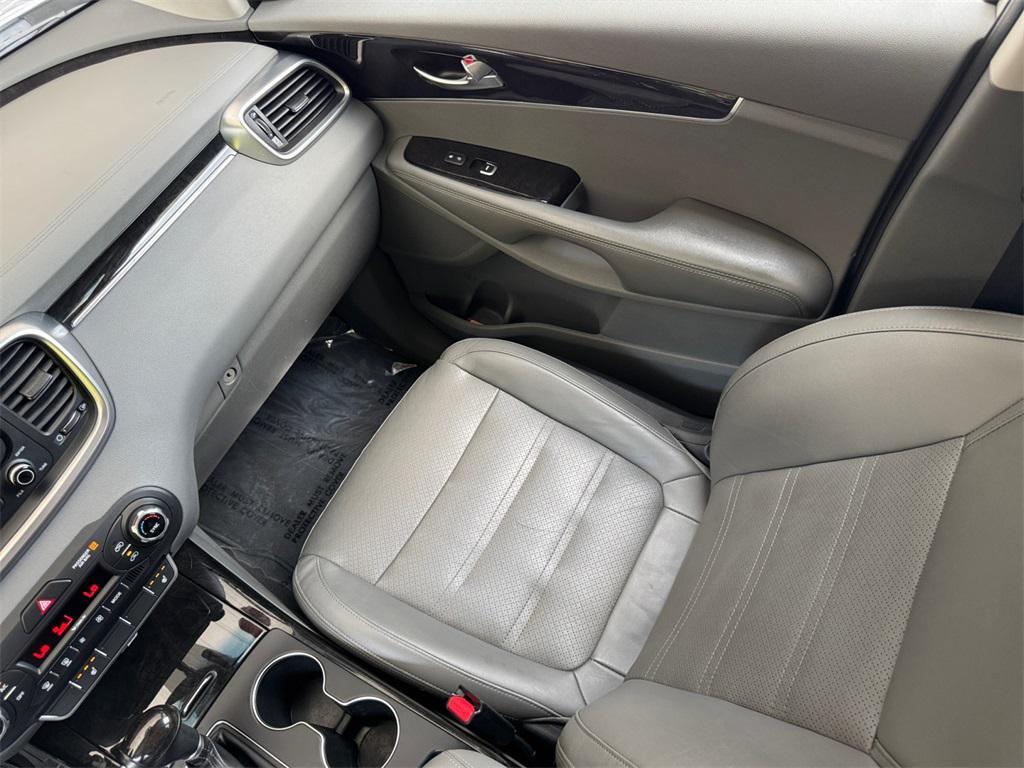 used 2016 Kia Sorento car, priced at $11,859