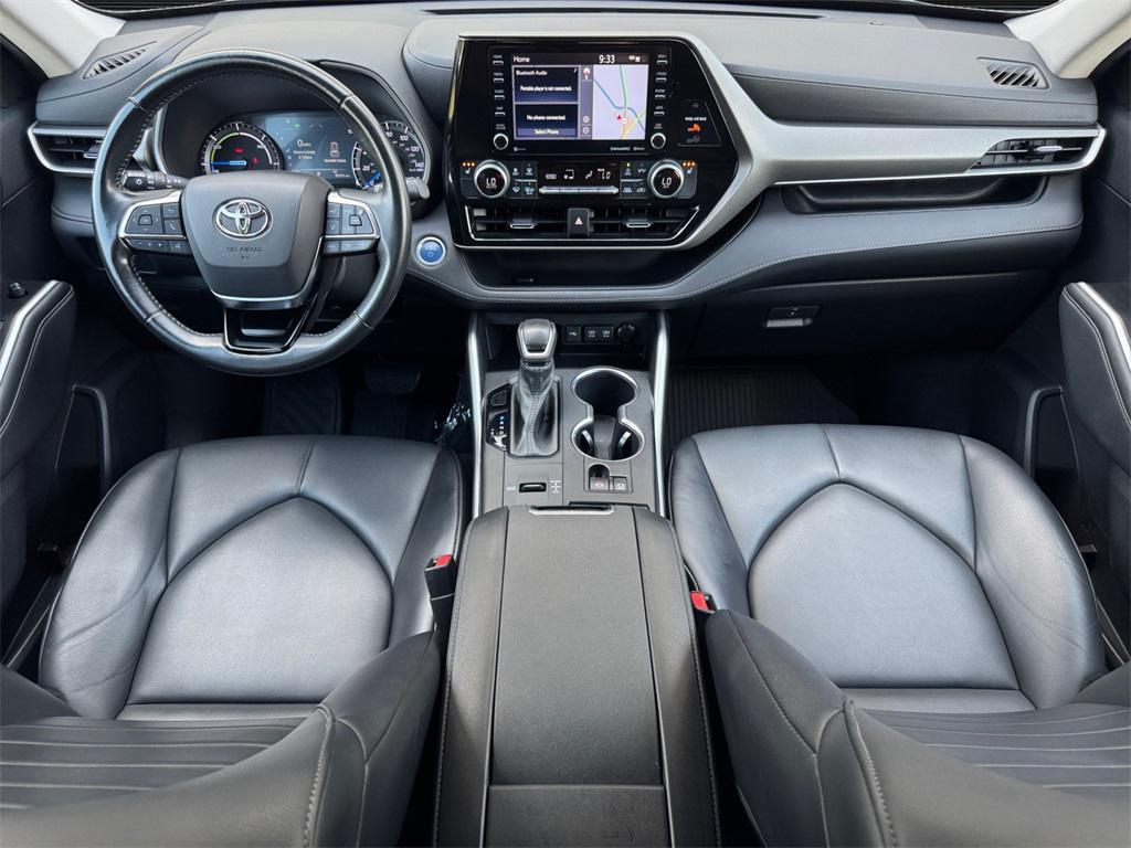 used 2021 Toyota Highlander Hybrid car, priced at $28,177