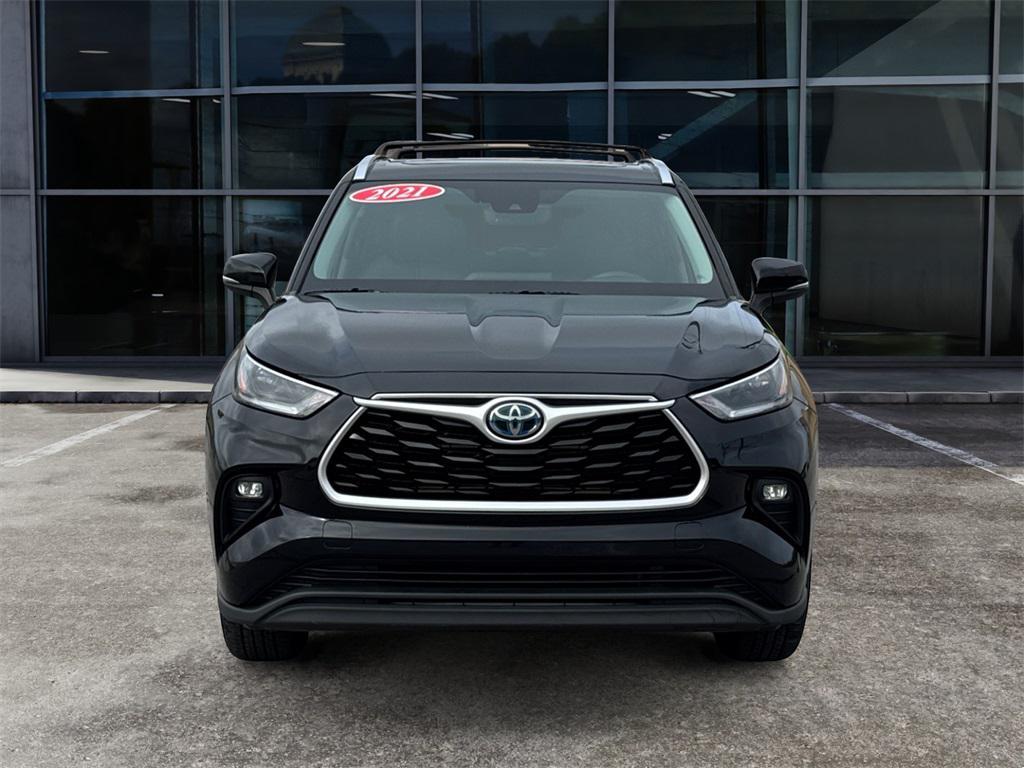 used 2021 Toyota Highlander Hybrid car, priced at $28,177