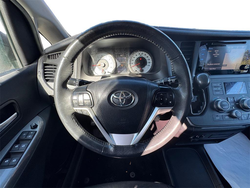 used 2017 Toyota Sienna car