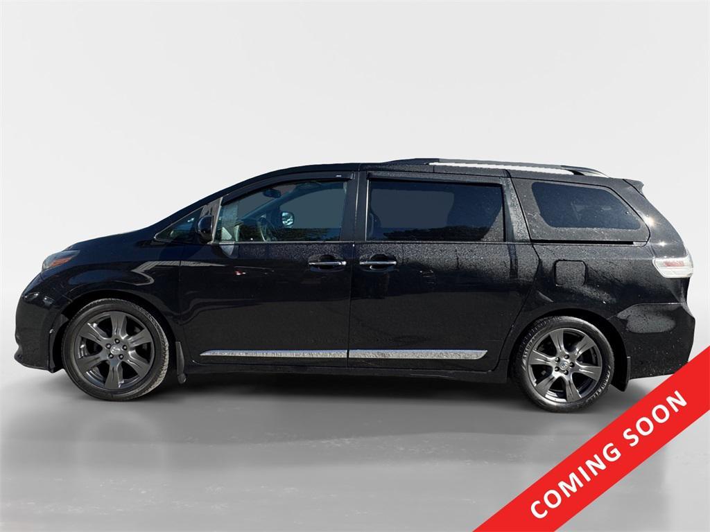 used 2017 Toyota Sienna car