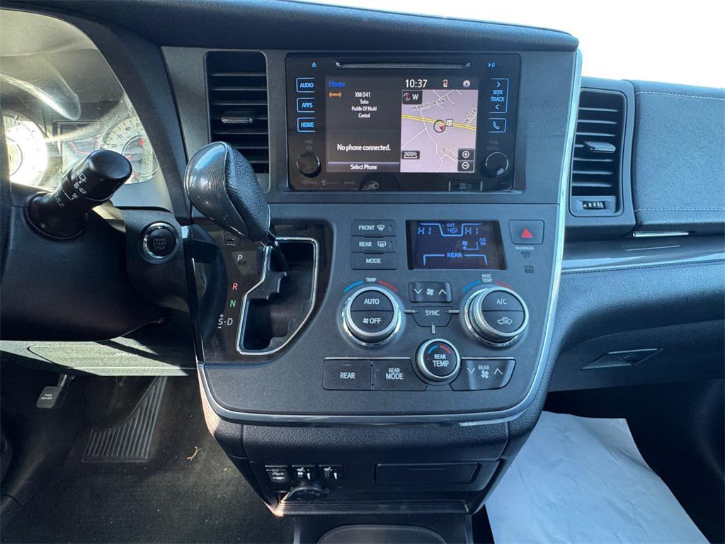 used 2017 Toyota Sienna car