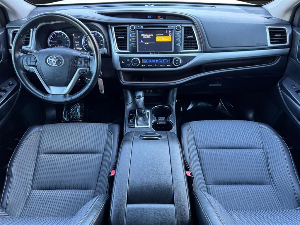 used 2019 Toyota Highlander car, priced at $24,493