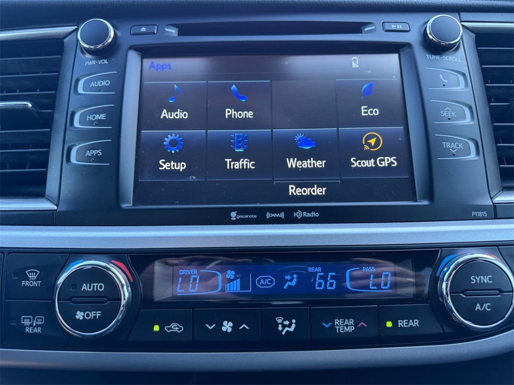 used 2019 Toyota Highlander car, priced at $24,493