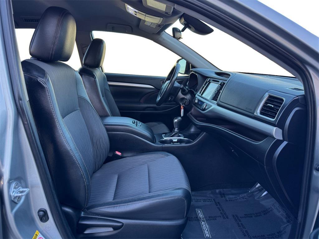used 2019 Toyota Highlander car, priced at $24,493
