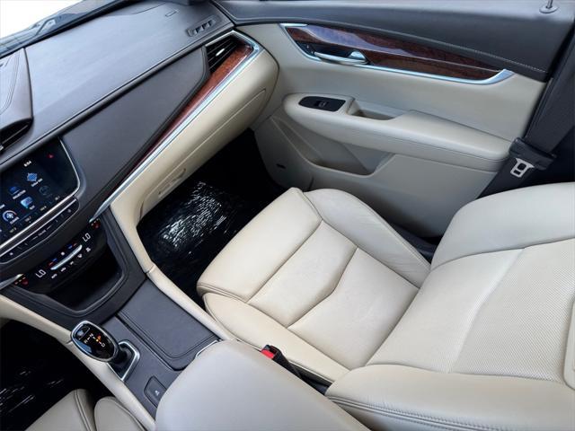 used 2017 Cadillac XT5 car, priced at $17,550