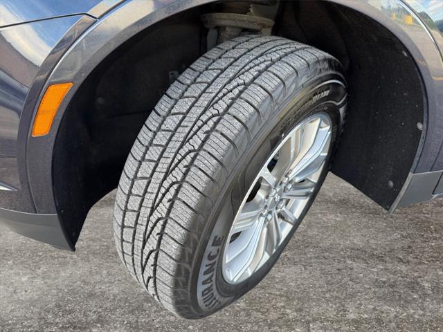 used 2017 Cadillac XT5 car, priced at $17,550