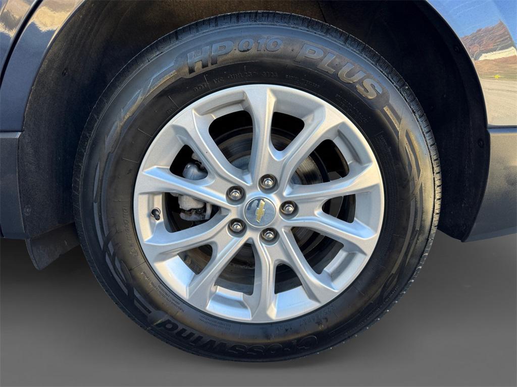 used 2018 Chevrolet Equinox car, priced at $14,690