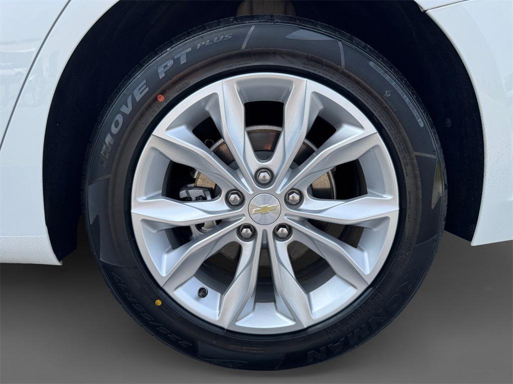 used 2022 Chevrolet Malibu car, priced at $17,123