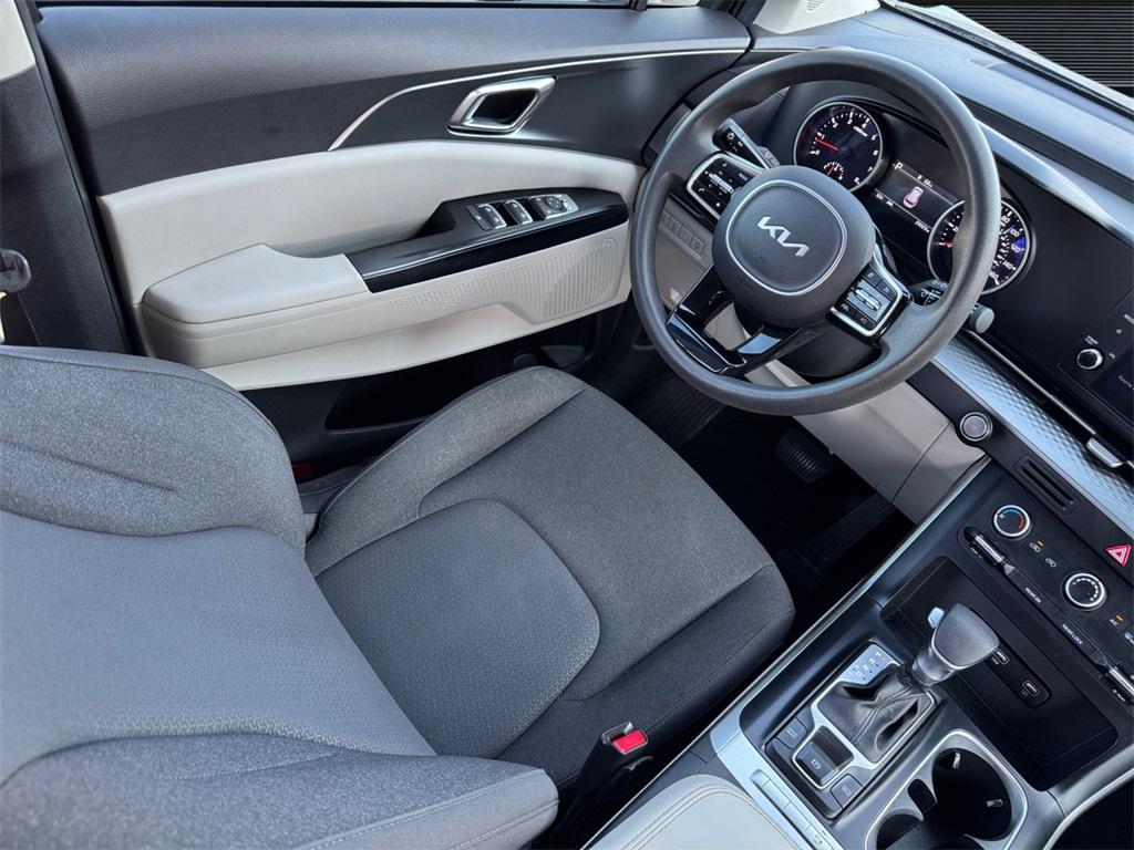 used 2022 Kia Carnival car, priced at $28,777