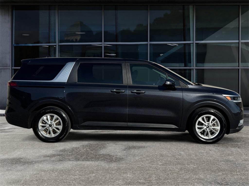 used 2022 Kia Carnival car, priced at $28,777