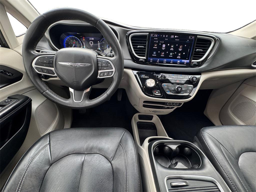used 2022 Chrysler Pacifica car, priced at $18,264
