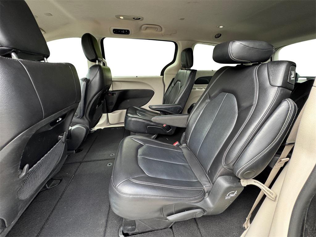 used 2022 Chrysler Pacifica car, priced at $18,264