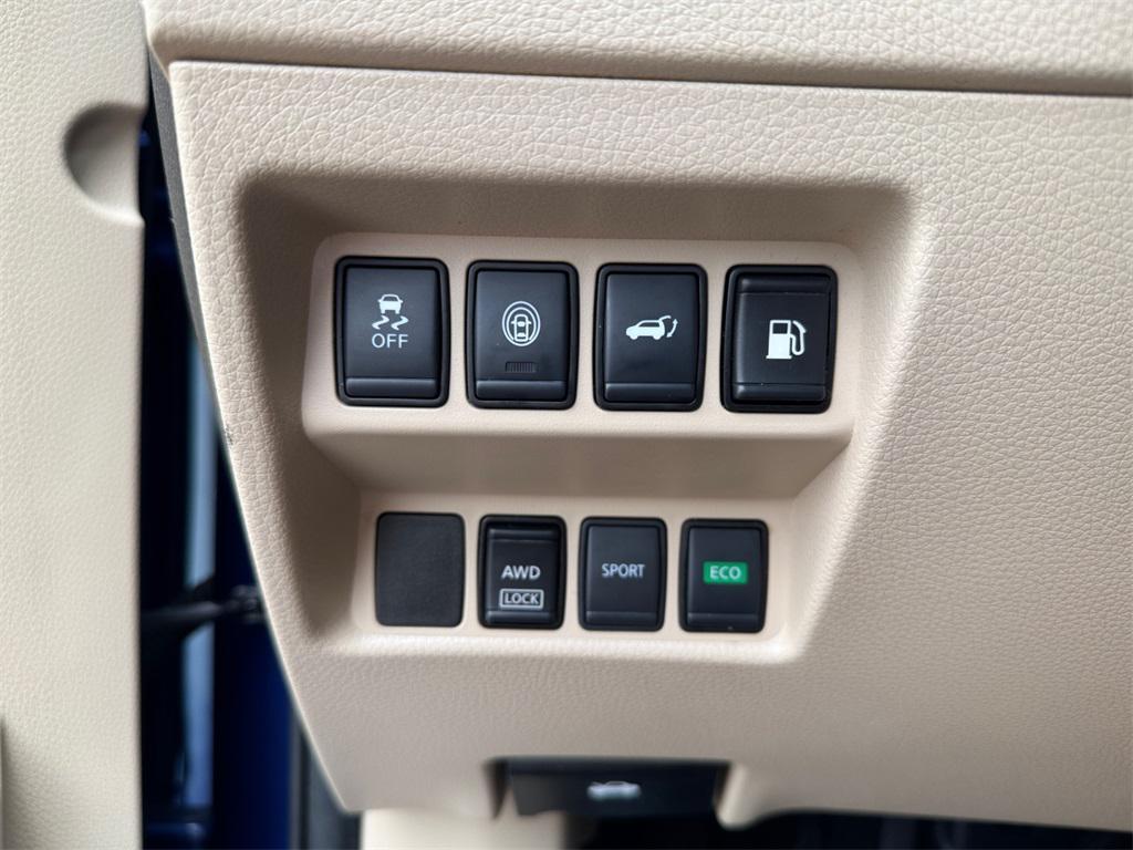 used 2020 Nissan Rogue car, priced at $17,208