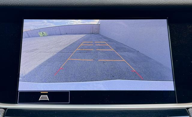 used 2022 Cadillac XT5 car, priced at $27,827