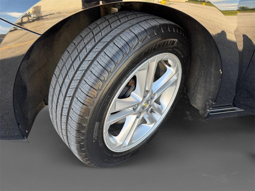 used 2017 Chevrolet Cruze car, priced at $12,855