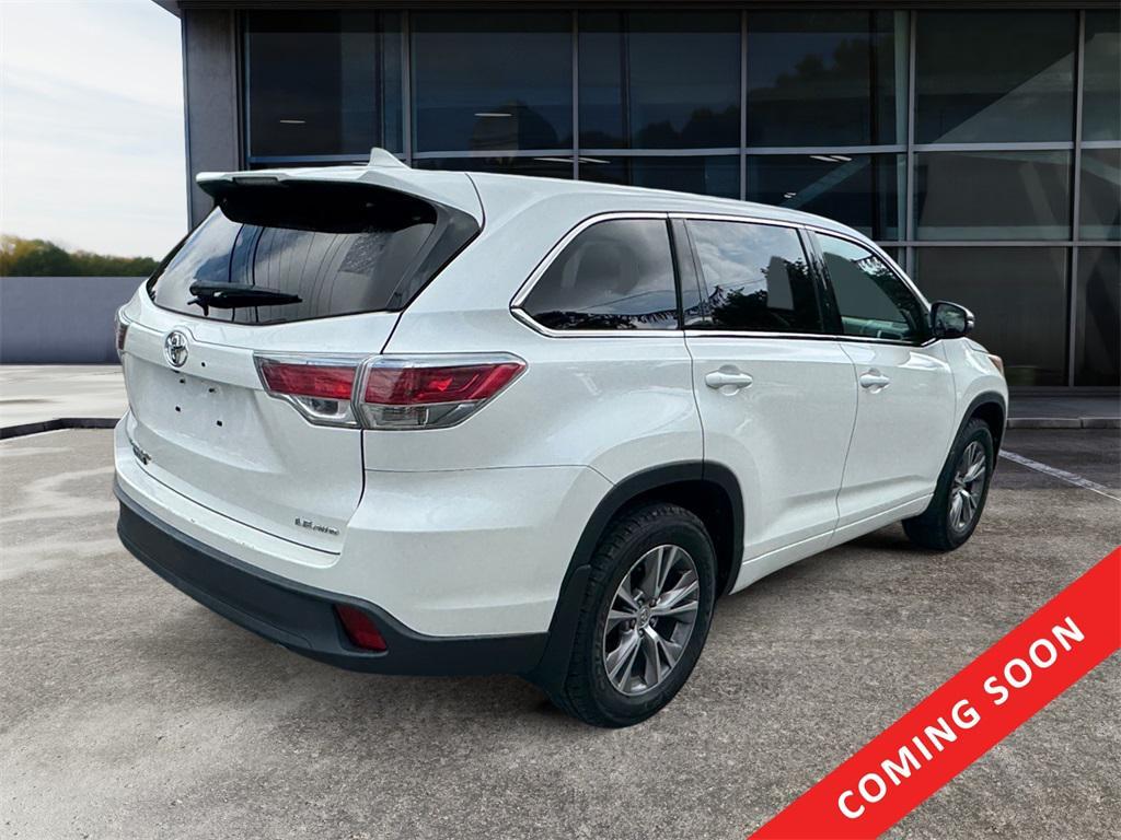 used 2015 Toyota Highlander car, priced at $19,226