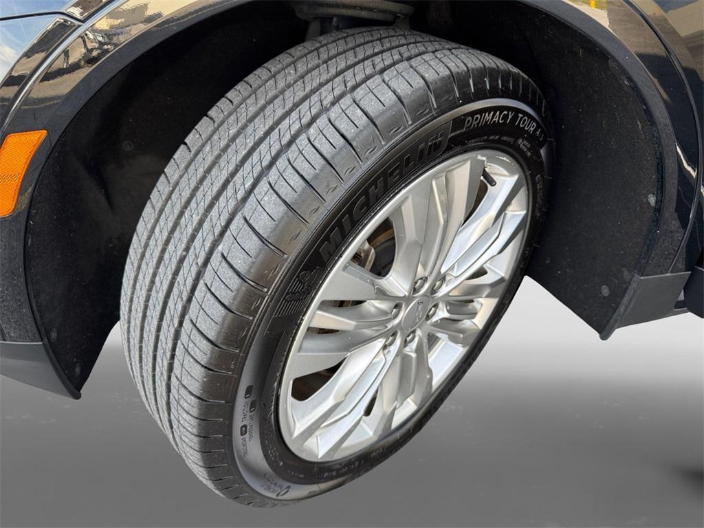 used 2019 Cadillac XT5 car, priced at $18,309