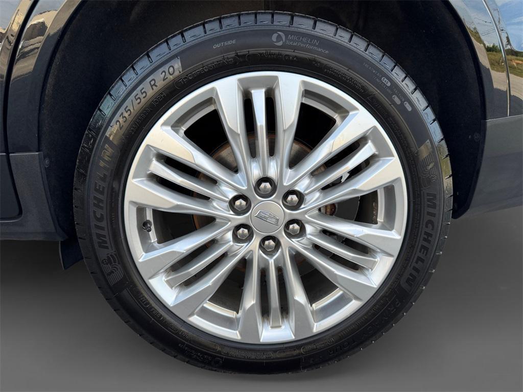 used 2019 Cadillac XT5 car, priced at $18,309