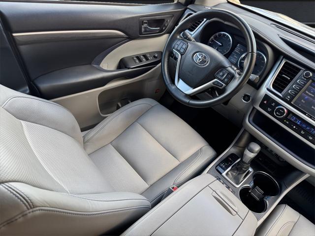 used 2019 Toyota Highlander car, priced at $29,378