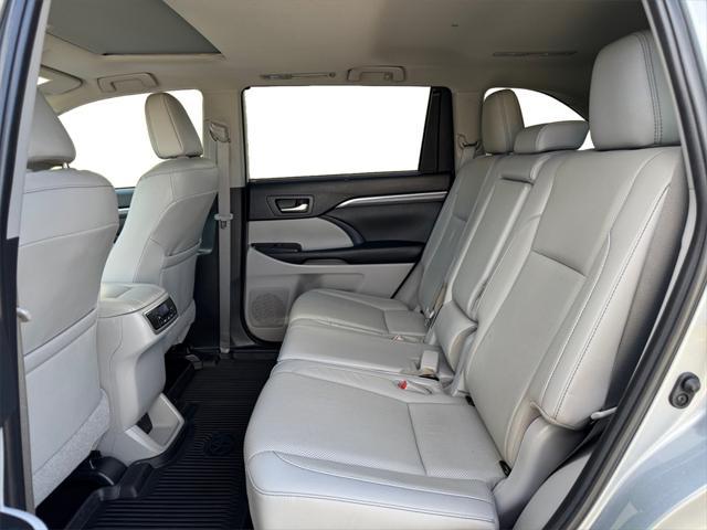 used 2019 Toyota Highlander car, priced at $29,378