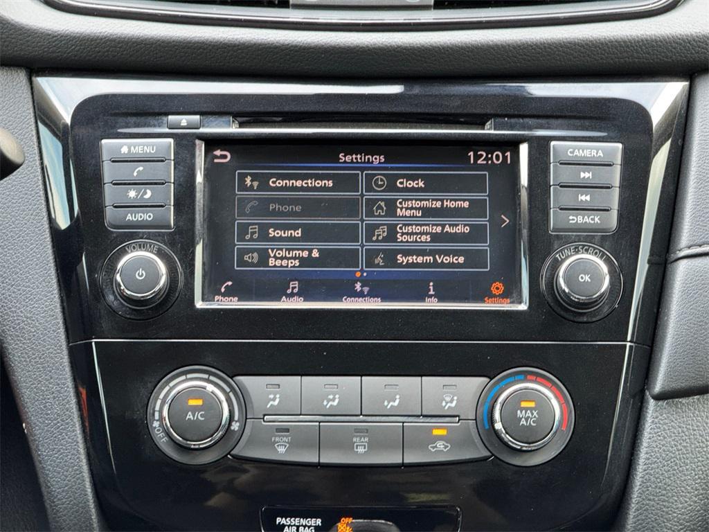 used 2020 Nissan Rogue car, priced at $17,996
