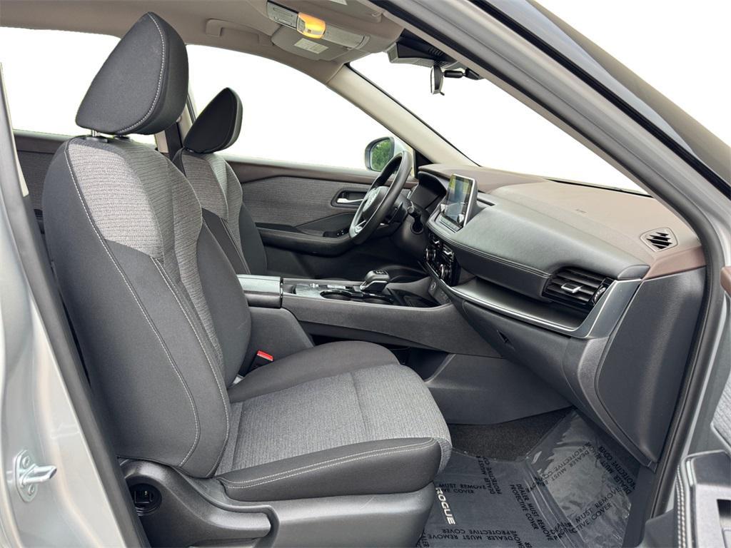 used 2021 Nissan Rogue car, priced at $19,567