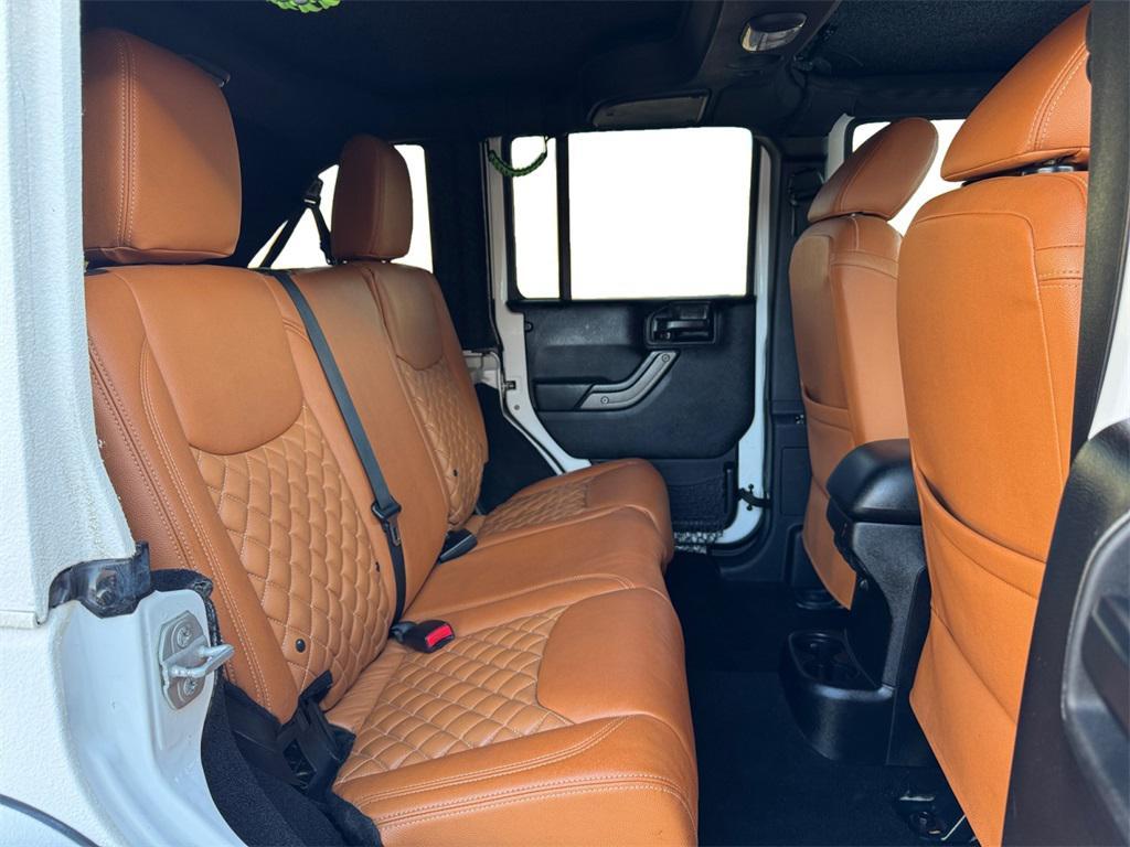 used 2015 Jeep Wrangler Unlimited car, priced at $20,922